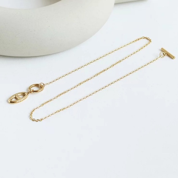 Buckle pendant necklace - Picture 4 of 8